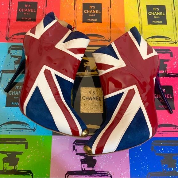 Alexander McQueen Shoes - Alexander McQueen British Flag Ankle Boots